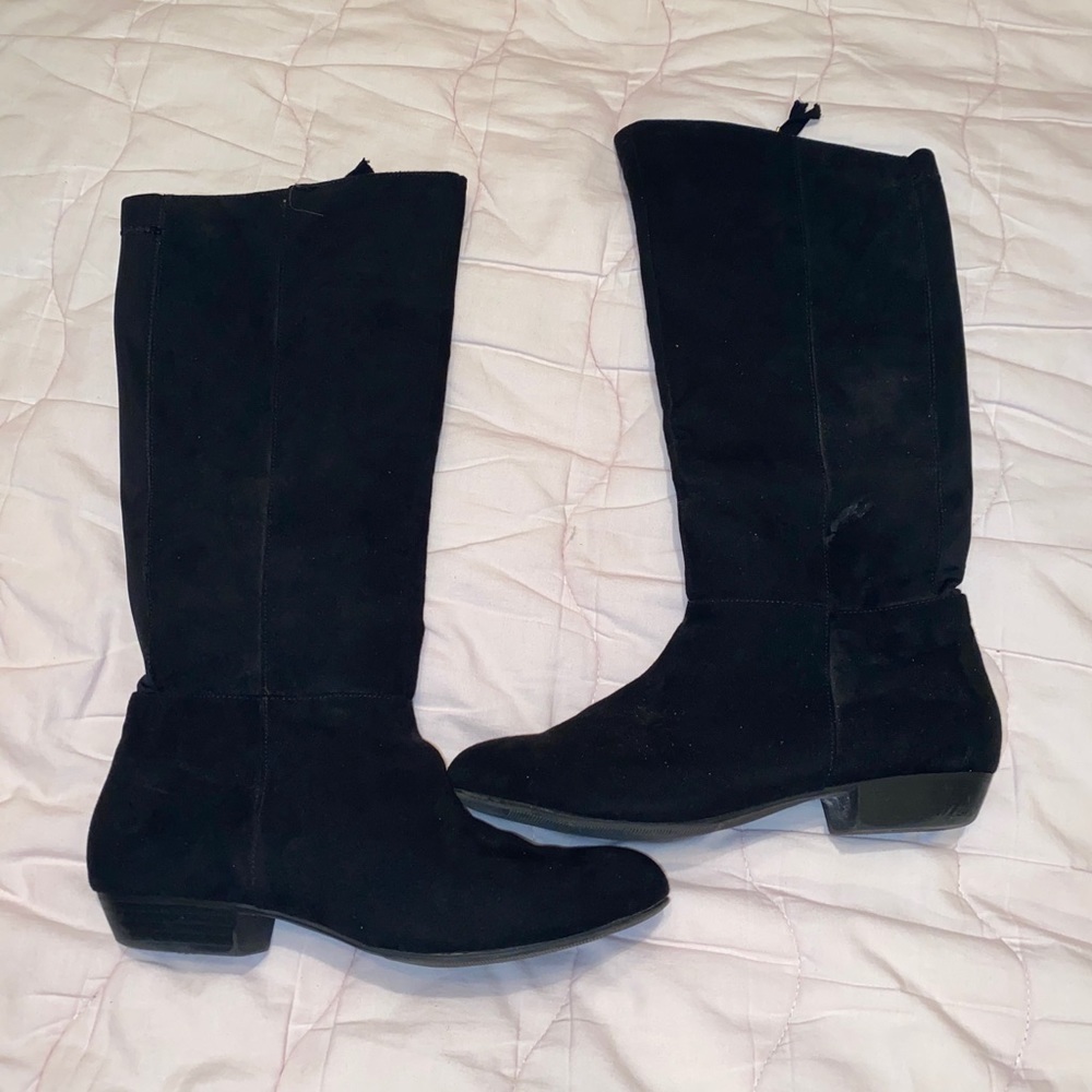 Woman’s betsey Johnson boots